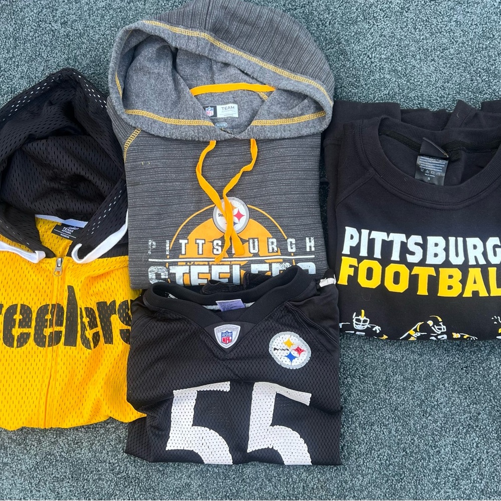 Women/Boys Steelers sweatshirt/zip up - Black and Yellow lot of 4 items